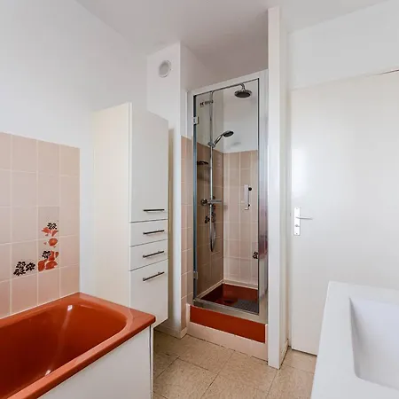 T3 Spacieux Avec Parking, Balcons, à 20m De La D'arcachon - Fr-1-433-152