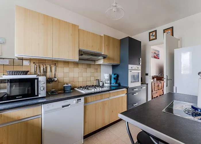 T3 Spacieux Avec Parking, Balcons, A 20m De La D'arcachon - Fr-1-433-152 Arcachon