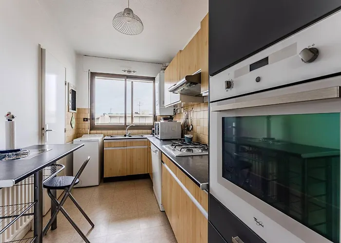 T3 Spacieux Avec Parking, Balcons, A 20m De La D'arcachon - Fr-1-433-152 * Arcachon